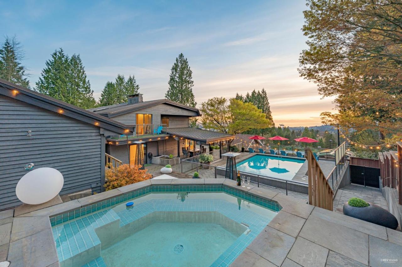 Cypress: Private Bedroom/Bathroom/Office, With Shared Pool, Hot Tub North Vancouver Exterior photo