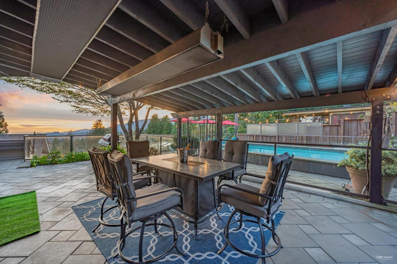 Cypress: Private Bedroom/Bathroom/Office, With Shared Pool, Hot Tub North Vancouver Exterior photo